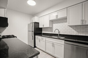 2020 S Congress Ave in Austin, TX - Building Photo