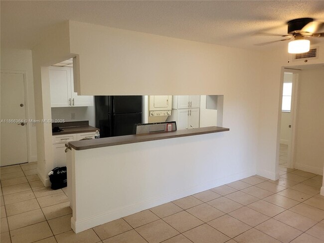 property at 4455 Treehouse Ln