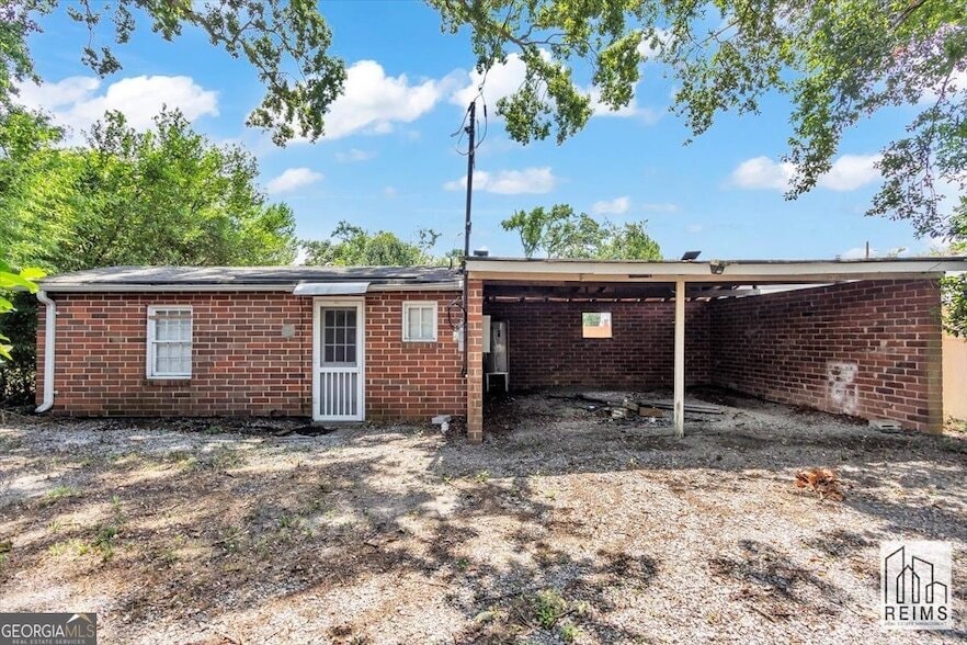 1926 Howard Ave, Unit B in Augusta, GA - Foto de edificio