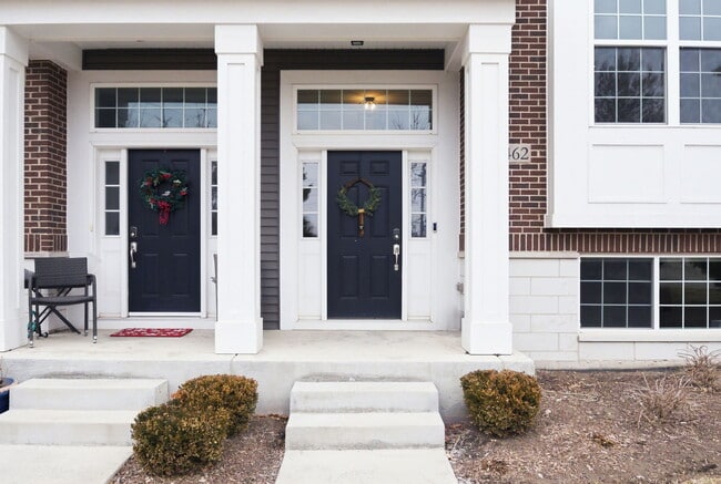 4462 Monroe Ct in Naperville, IL - Building Photo - Building Photo