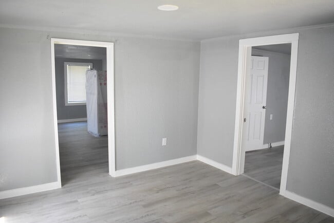 1709 Boney St in Nacogdoches, TX - Building Photo - Building Photo