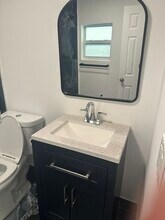 1020 NW 55th St in Miami, FL - Building Photo - Building Photo