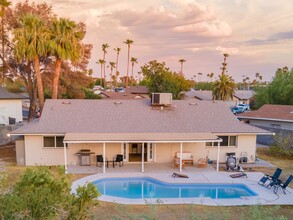 400 E Greenway Dr in Tempe, AZ - Building Photo - Building Photo