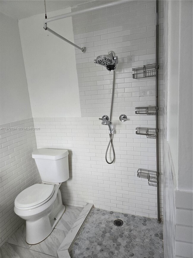 property at 1445 N Andrews Ave