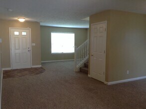 2493 Monarchy Ln in Greenwood, IN - Building Photo - Building Photo