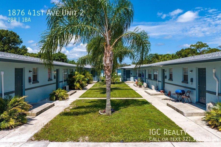 1876 41st Ave, Unit 2 in Vero Beach, FL - Building Photo
