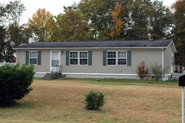 99 King Rd in Seaford, DE - Foto de edificio - Building Photo