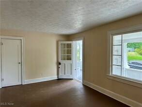 1248 Pondview Ave in Akron, OH - Building Photo - Building Photo