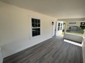 1529 Providence Rd in Lakeland, FL - Foto de edificio - Building Photo