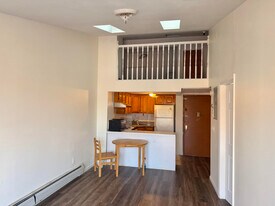 85-46 67th Ave, Unit Beaubourg in Queens, NY - Building Photo