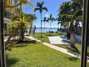 1750 S Treasure Dr in North Bay Village, FL - Building Photo - Building Photo