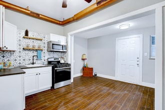 438 Pruitt Ave, Unit 1 in San Antonio, TX - Foto de edificio - Building Photo