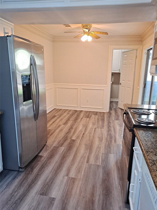 property at 3206 River Valley Dr