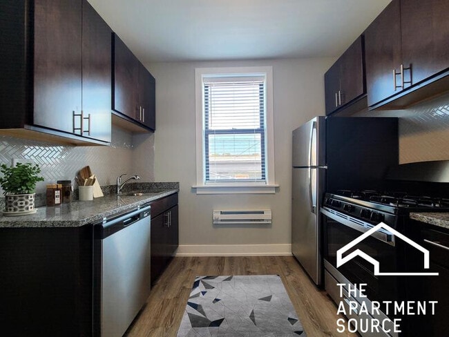 property at 4419 N Wolcott Ave