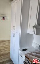 231 E Hyde Park Blvd-Unit -3/4 in Inglewood, CA - Building Photo - Building Photo