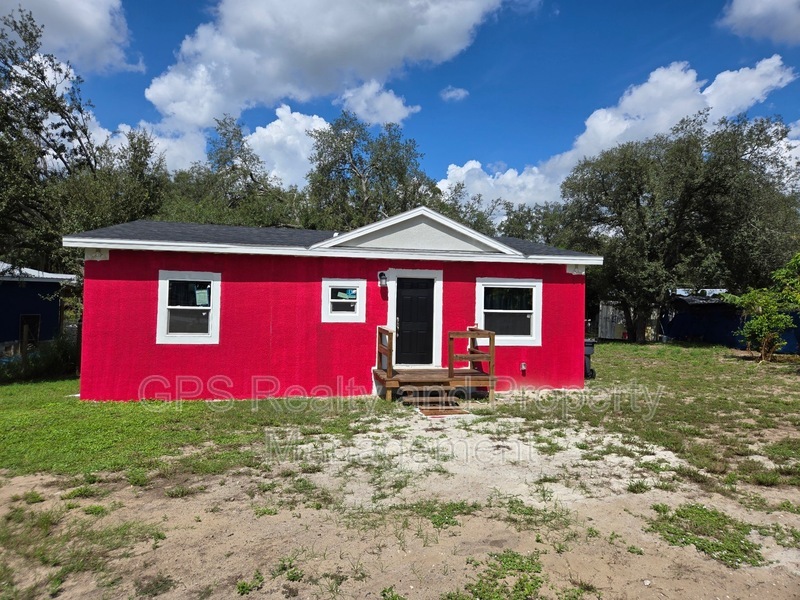 5623 County Rd 547 in Davenport, FL - Building Photo