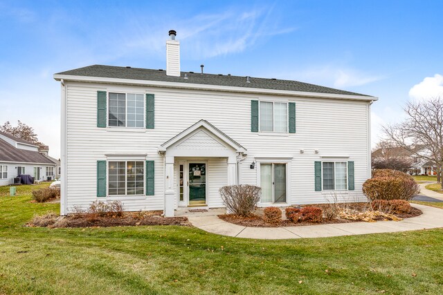 692 Fieldcrest Dr in South Elgin, IL - Building Photo