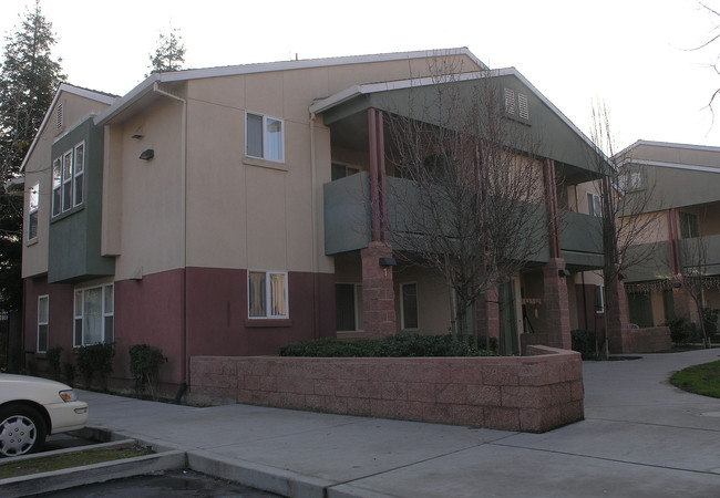 Norwood Annex in Sacramento, CA - Foto de edificio - Building Photo