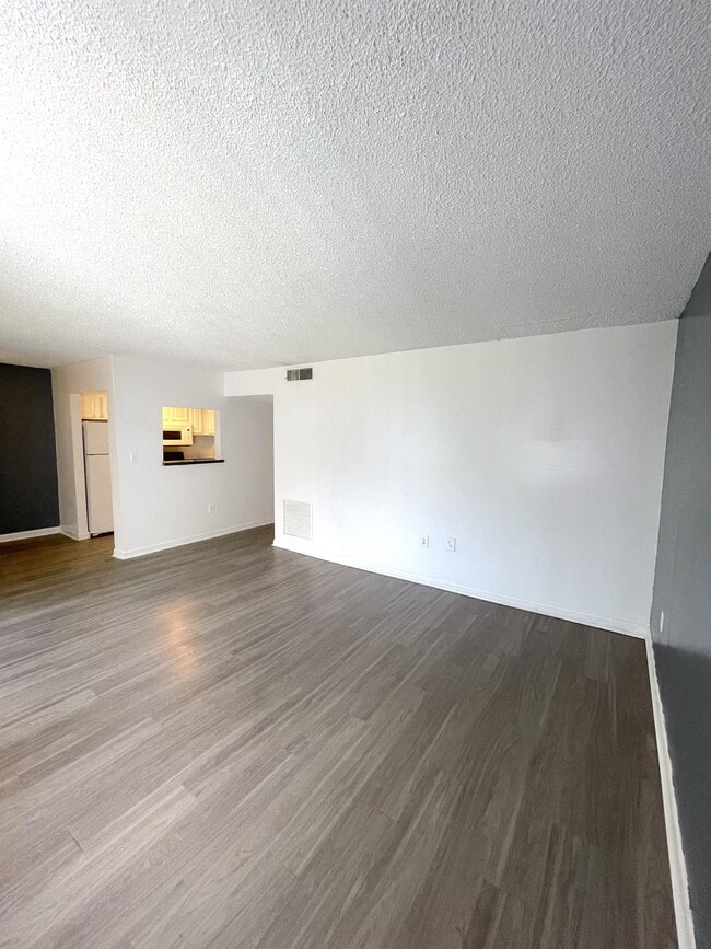2565 N Alafaya Trail in Orlando, FL - Building Photo - Building Photo