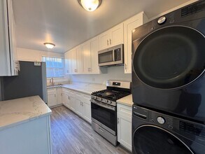 456 N Westmoreland Ave in Los Angeles, CA - Building Photo - Building Photo