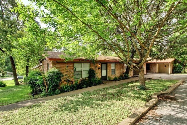 607 Bellevue Pl in Austin, TX - Building Photo - Building Photo