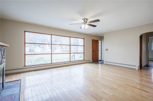 property at 43 River Meadow Dr