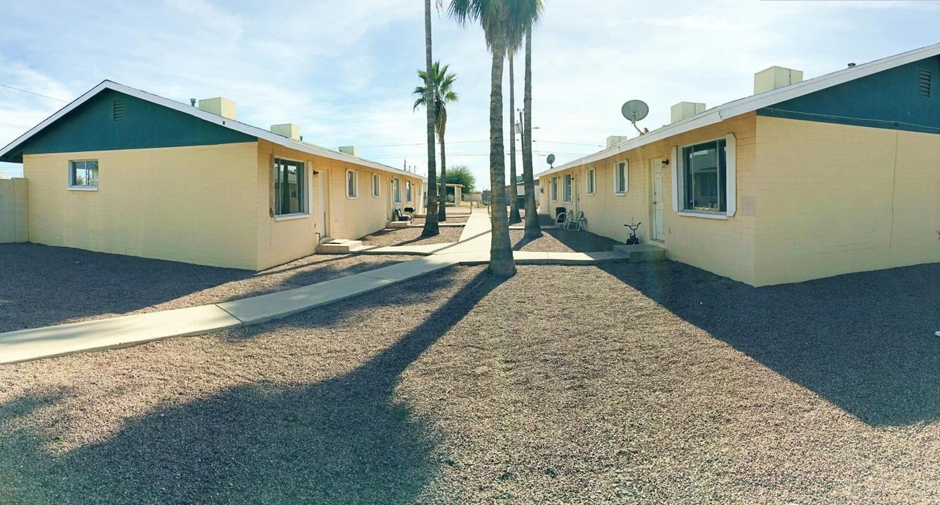 701 W 12th St in Casa Grande, AZ - Foto de edificio