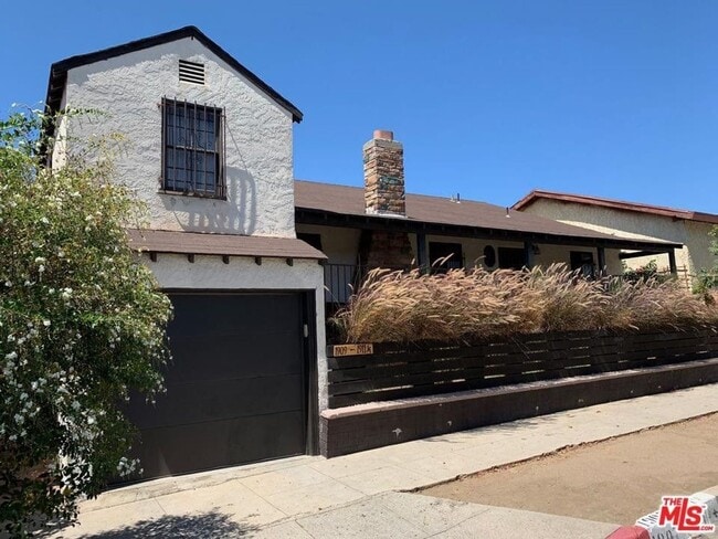 property at 1911 1/2 S Longwood Ave