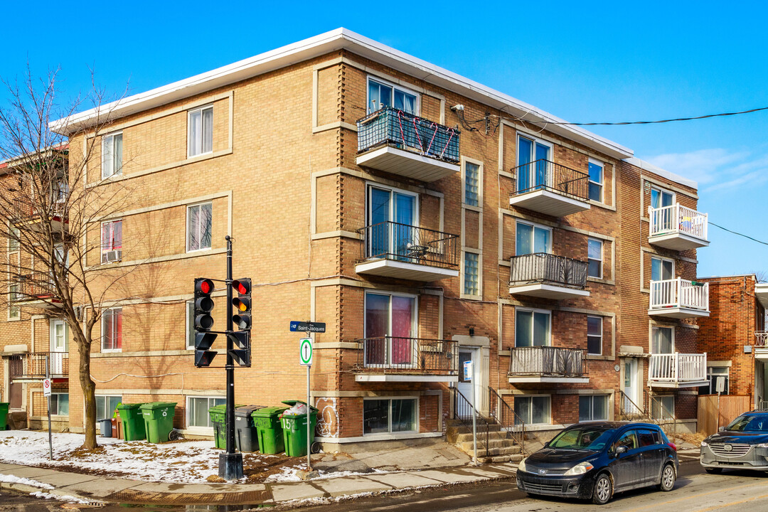 205 Saint-Jacques St in Lachine, QC - Building Photo