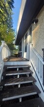 2020 151st Ave SE in Bellevue, WA - Foto de edificio - Building Photo