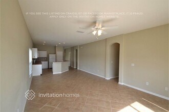 7510 Dragon Fly Loop in Gibsonton, FL - Building Photo - Building Photo