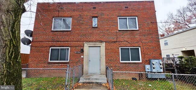 3207 11th Pl SE in Washington, DC - Building Photo - Building Photo