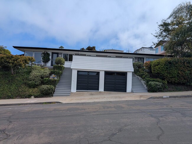 1885 Froude St in San Diego, CA - Building Photo - Building Photo