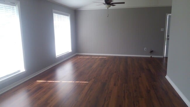 105 Azalea Ave in Deridder, LA - Building Photo - Building Photo
