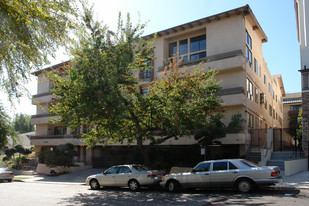 1833 Fairburn Ave Apartments