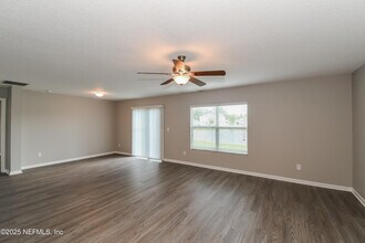 9087 Gloucestershire Ct in Jacksonville, FL - Building Photo - Building Photo