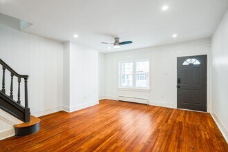 6018 Irving St in Philadelphia, PA - Building Photo - Building Photo