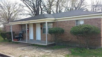 2563 Peres Ave in Memphis, TN - Building Photo
