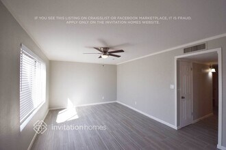 3748 E Charter Oak Rd in Phoenix, AZ - Building Photo - Building Photo
