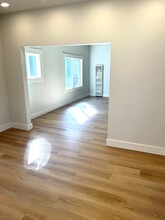 2131 E 27th St in Oakland, CA - Foto de edificio - Building Photo