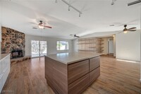 3145 La Mesa Dr in Henderson, NV - Building Photo - Building Photo