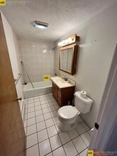 8 Milford St, Unit 4 in Boston, MA - Foto de edificio - Building Photo