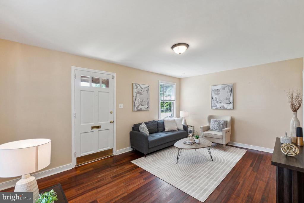 2621 Terrapin Rd in Silver Spring, MD - Building Photo