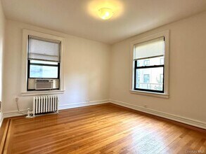 70 Haven Ave in New York, NY - Building Photo - Building Photo