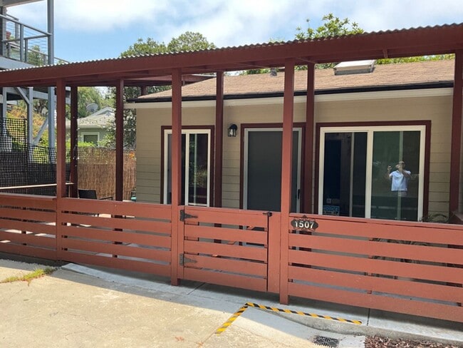 property at 1507 Glenwood Dr