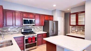 11336 parkdale Ave in Riverside, CA - Building Photo - Building Photo