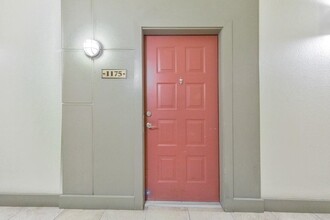 401 16th St NW in Atlanta, GA - Foto de edificio - Building Photo