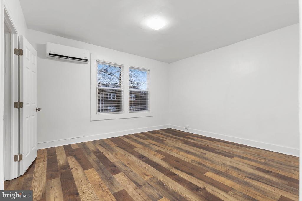 1512 Isherwood St NE in Washington, DC - Building Photo