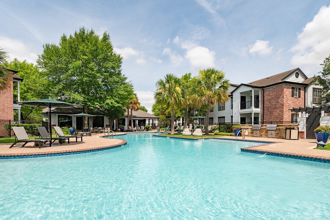 Boulevard at Deer Park in Deer Park, TX - Building Photo