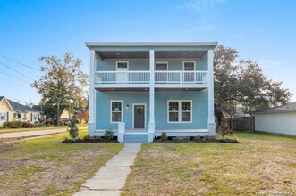 503 Helen St in Lake Charles, LA - Building Photo - Building Photo